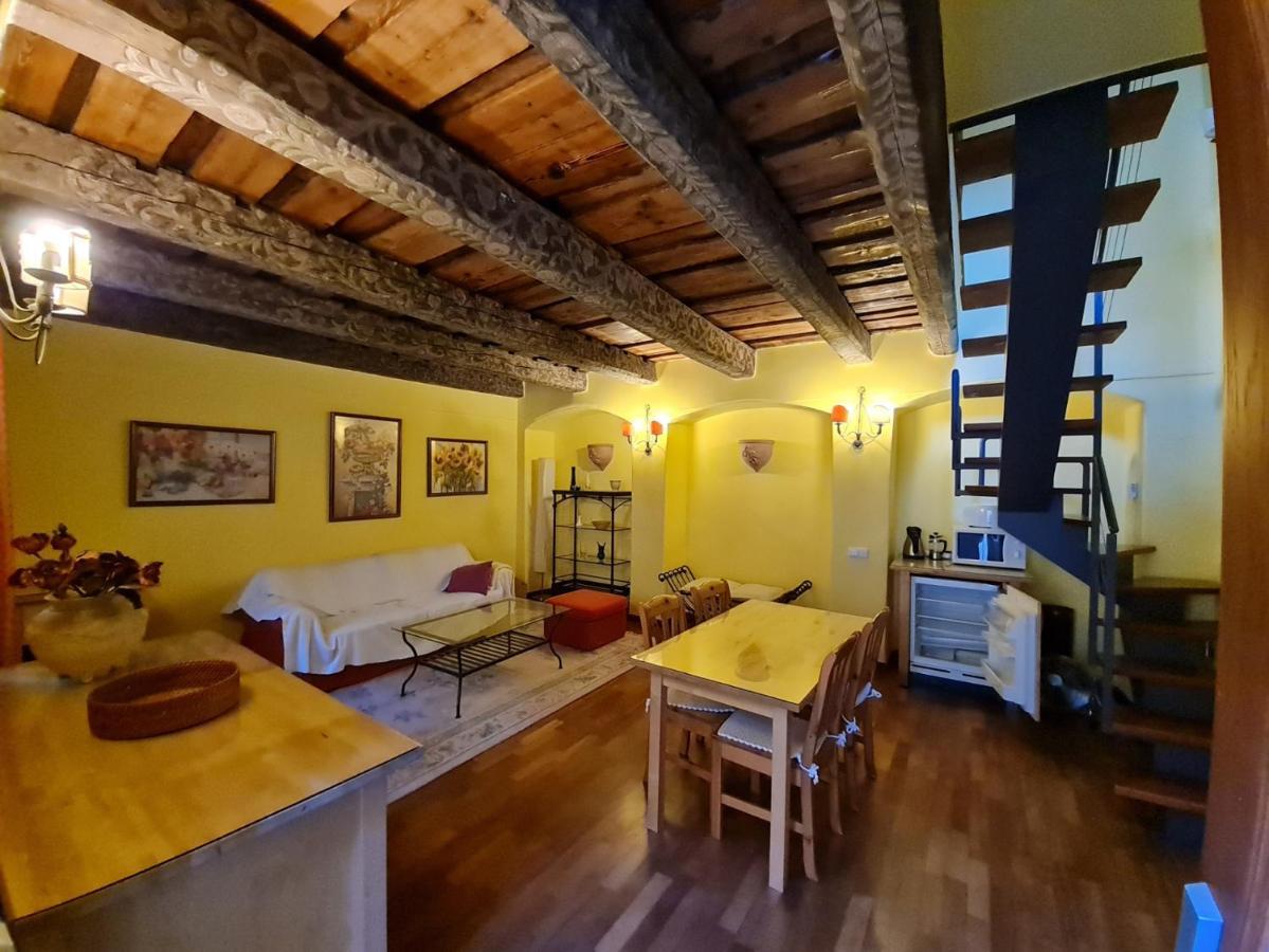 Magic Central Attic Apartment Прага Екстериор снимка